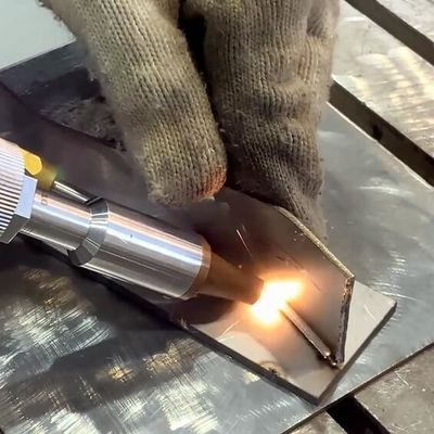 Mini Portable Purple Horn 4mm Laser Welding Machine For Metal SS