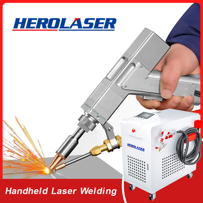 AV220V Handheld 500 - 3000W Laser Metal Fabrication Welder